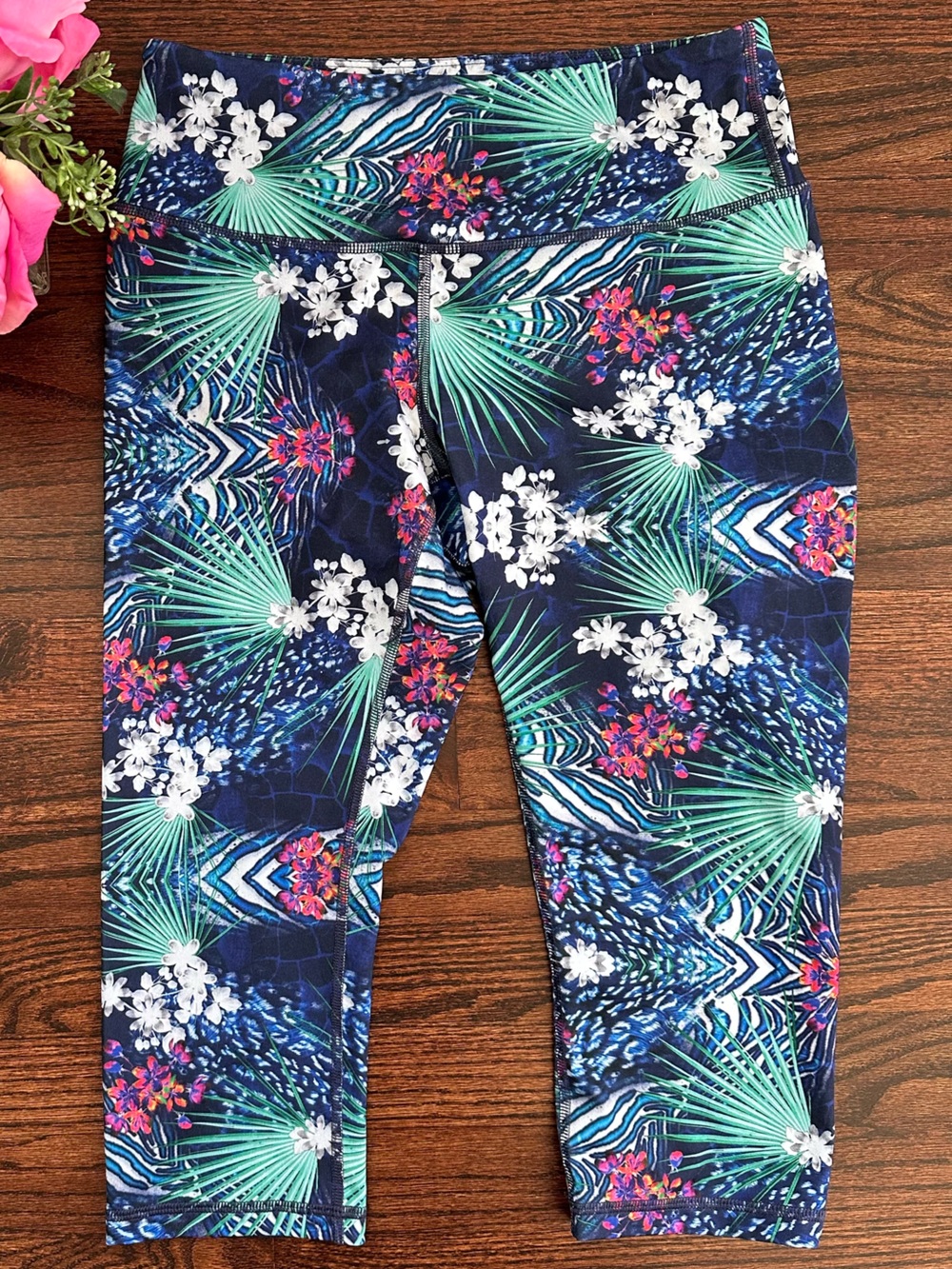 Z by Zella Capri length leggings in size M